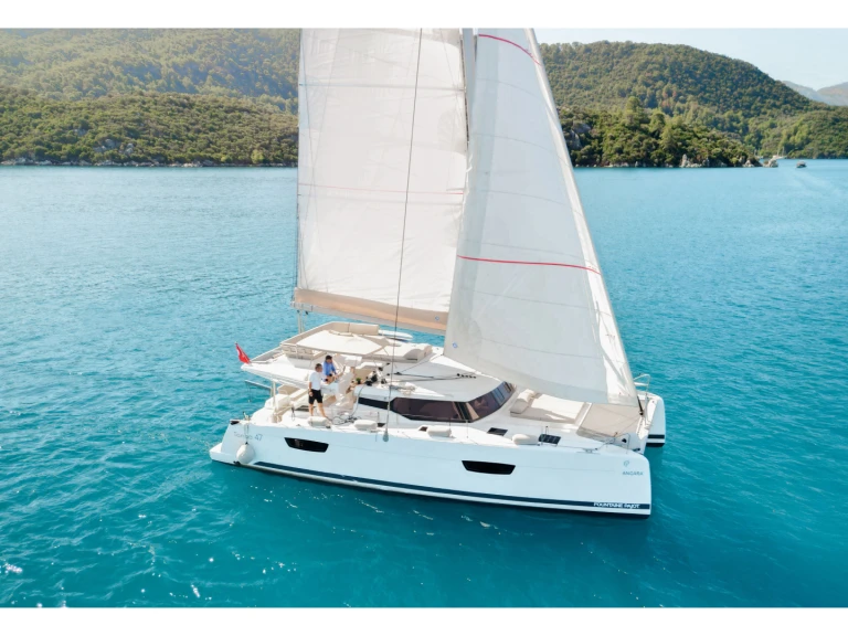 Catamaran rental in Marmaris - Fountaine Pajot Tanna 47