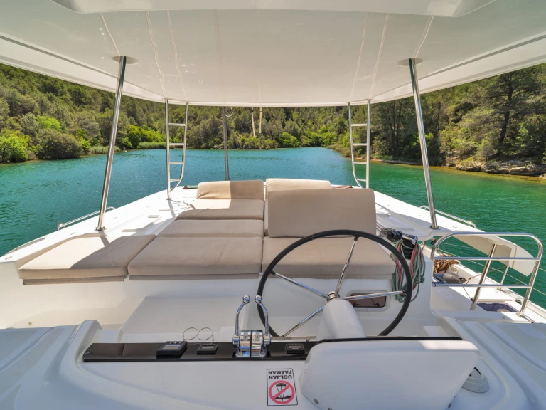 Yacht charter Skradin cheap Lagoon 46