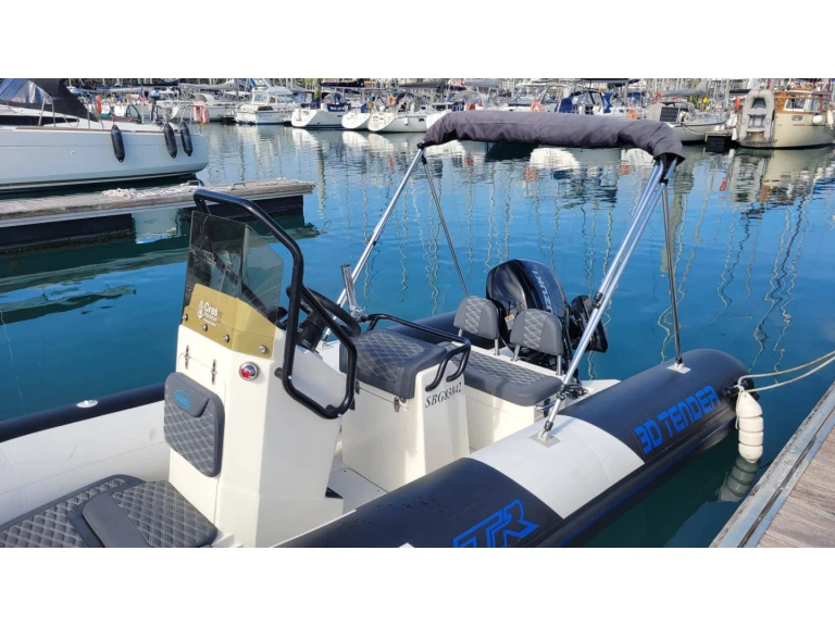 Rent a  3D TENDER - TR54 Saint-Quay-Portrieux