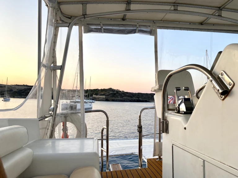 Boat rental  Hatteras 50 Convertible in Monastiri Bay on Samboat