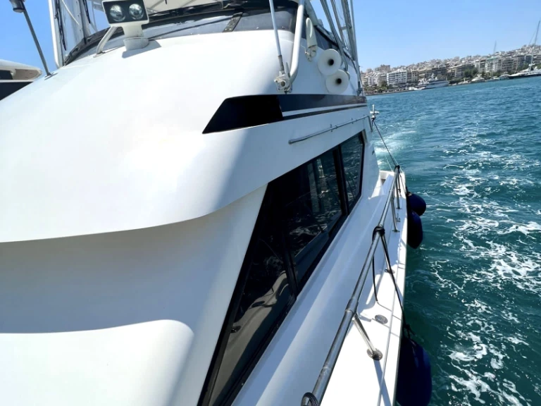 Motorboat rental with or without captain  Monastiri Bay