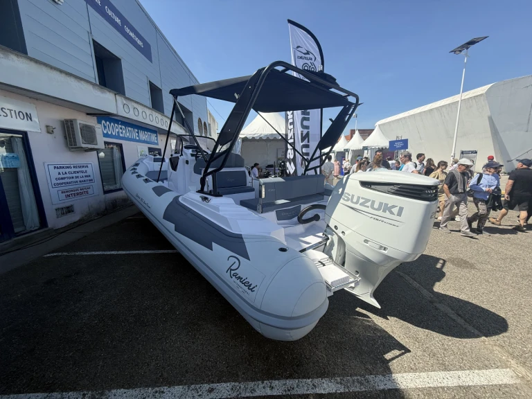 Rent a Ranieri Cayman 26 Sport Touring Arcachon