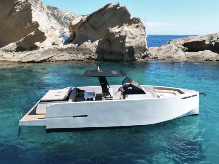 Yacht charter Porto-Vecchio cheap D34
