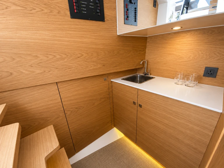 Motorboat rental in Porto-Vecchio - De Antonio D34