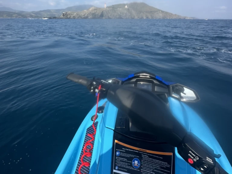 Yamaha VX DeLuxe in Saint-Cyprien on SamBoat