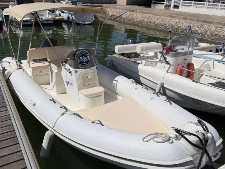 Rent a Nuova Jolly NJ 630 GT Saint-Cyprien