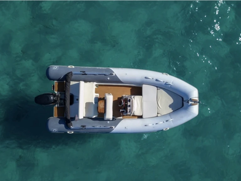 Zodiac Medline 580 Limited Edition in Hyères on SamBoat