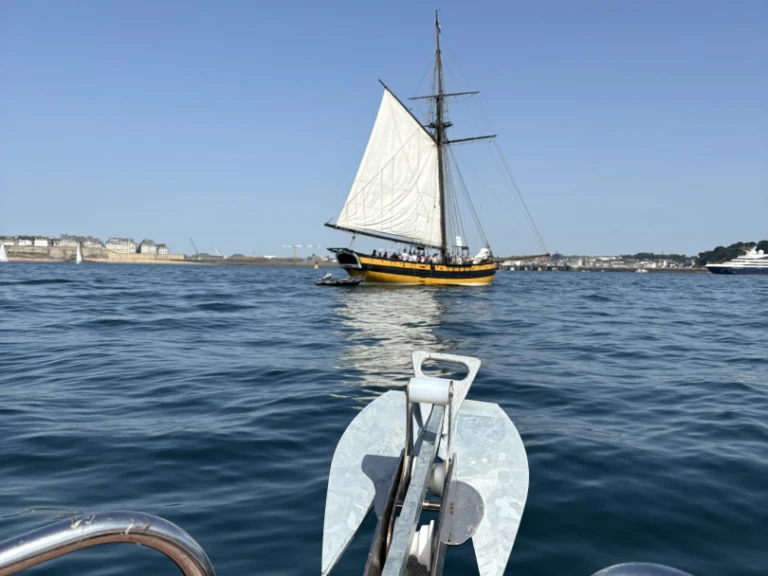 Motorboat rental in Dinard - Maxima 750 flying lounge