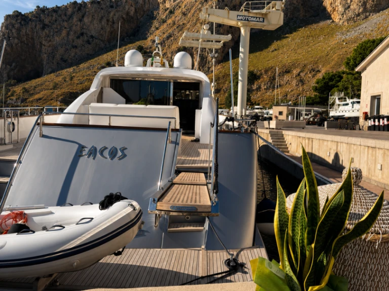 Boat rental Tecnomar Velvet 24L in Poltu Quatu on Samboat