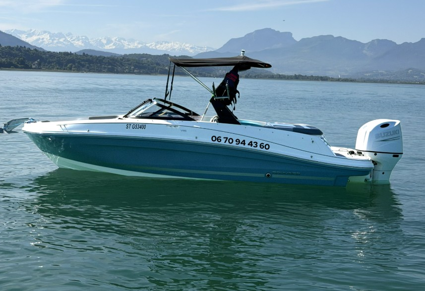 Bayliner VR5 charter bareboat or captained in  Aix-les-Bains