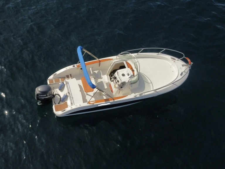 Boat rental Sessa Marine Key Largo 22 Cabine in Le Barcarès on Samboat