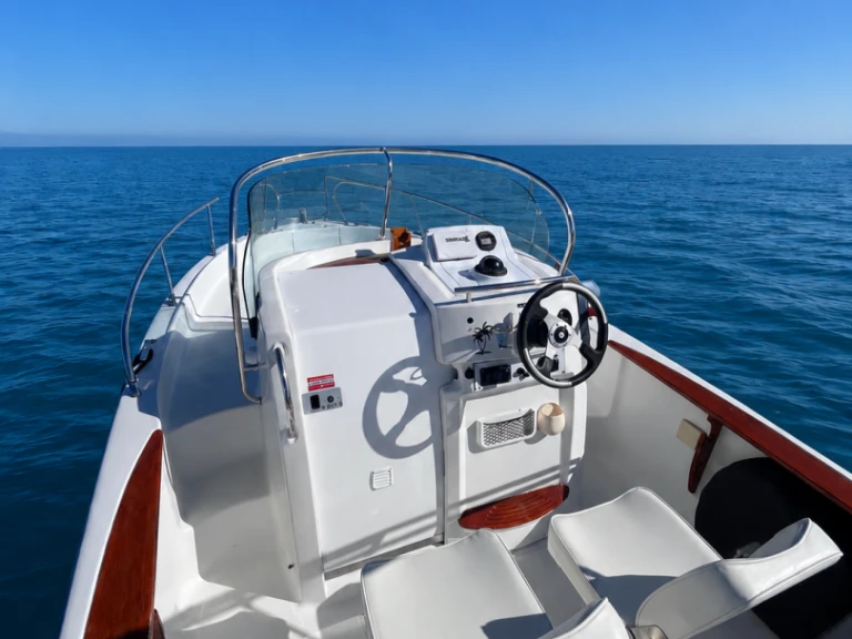 Motorboat rental with or without captain Sessa Marine Le Barcarès