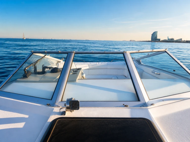 Bareboat Rental Motorboat Sunseeker with a boat licence
