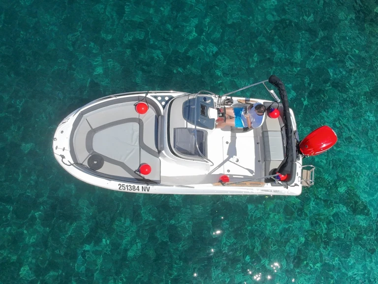 Motorboat for rent Novalja at the best price
