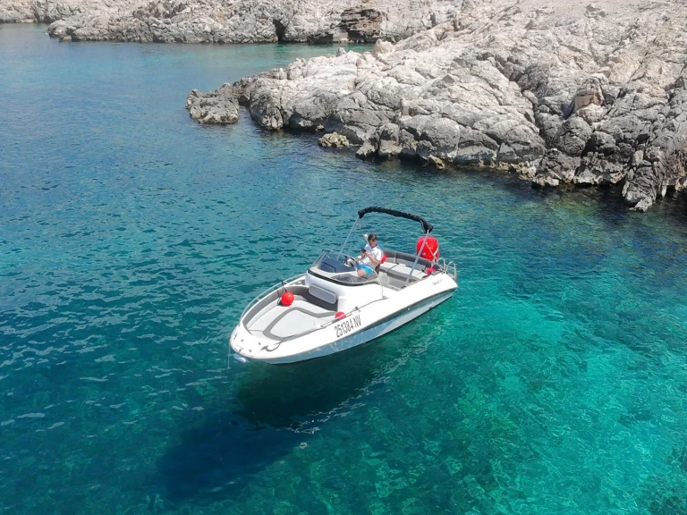 Galia 520 Open in Novalja on SamBoat