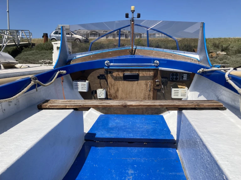 Motorboat for rent La Baule-Escoublac at the best price