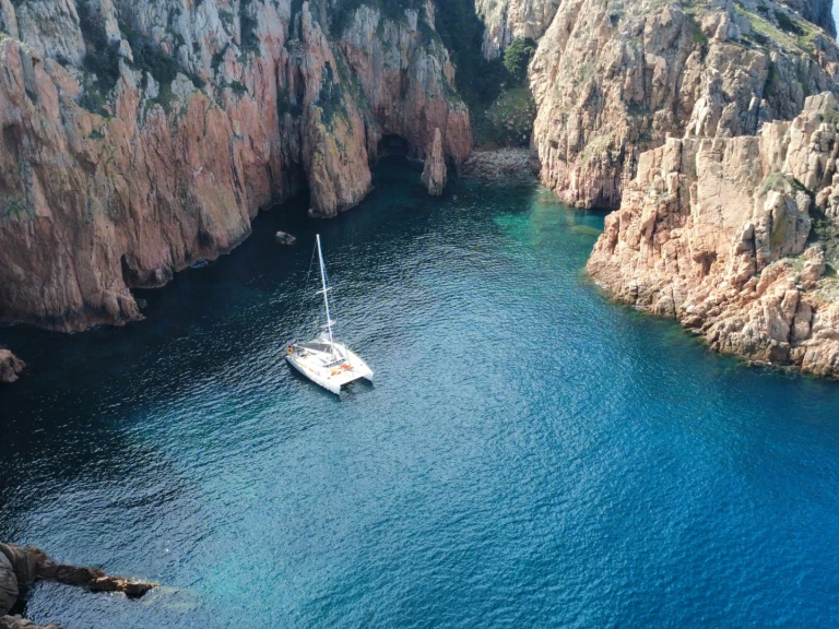Lagoon Lagoon 570 in Ajaccio on SamBoat