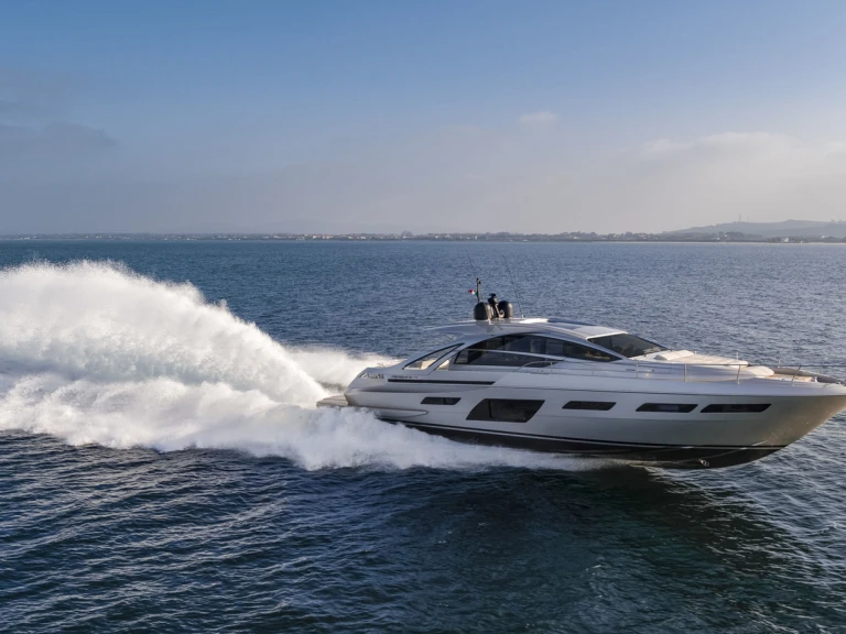 Luxury Yacht rental in Naples - Pershing 7x
