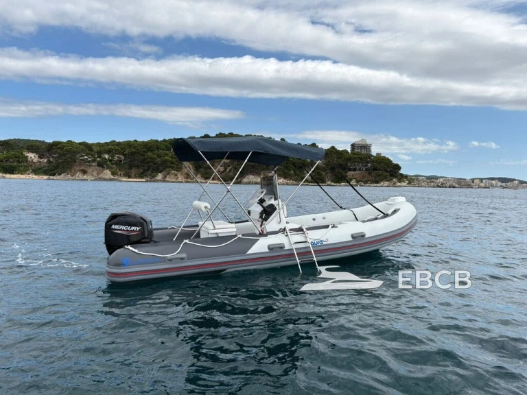 Rent a Golden Ship Aura 520 Palamós