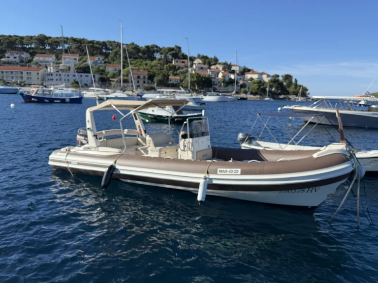 RIB rental in Hvar - Marco Twentythree power 