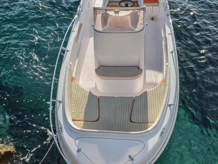 Bareboat Rental Motorboat Marino with a boat licence