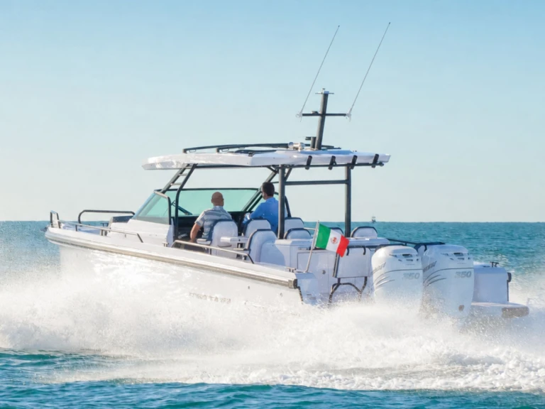 Boat rental Axopar Axopar 37 Sun-Top in Naples on Samboat