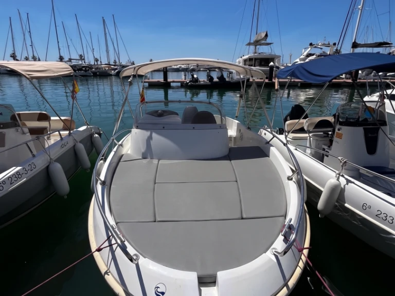 Zodiac Medline 2  in Sitges on SamBoat