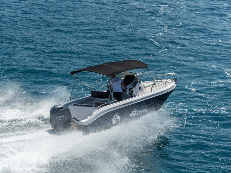 Motorboat rental in Trogir - Ranieri Shadow 22