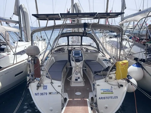 Rent a Bavaria Bavaria 38 Cruiser Lávrio