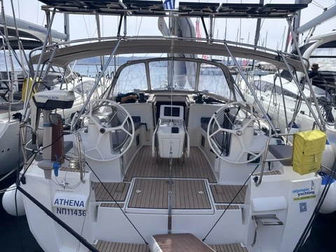 Bareboat Rental Sailboat Jeanneau with a boat licence