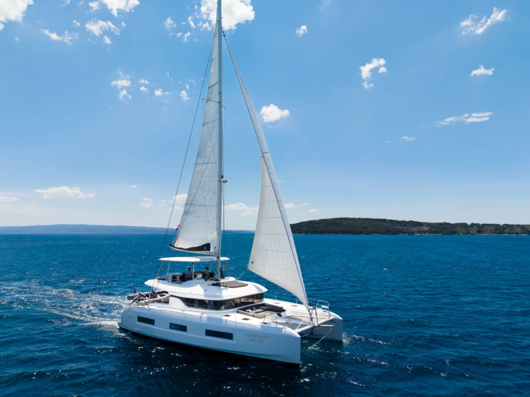 Yacht charter Kaštel Gomilica cheap Lagoon 55