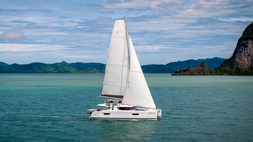 Rent a Fountaine Pajot Saba 50 Ao Po