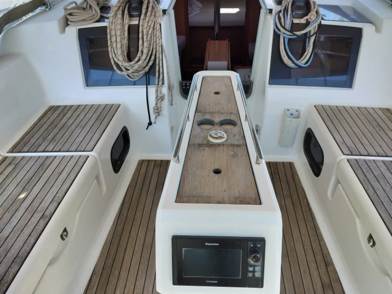 Yacht charter Izola cheap Dufour 382 Grand Large