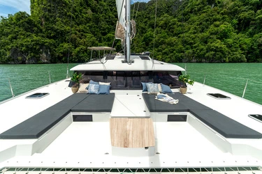 Boat rental Fountaine Pajot Saba 50 in Ao Po on Samboat
