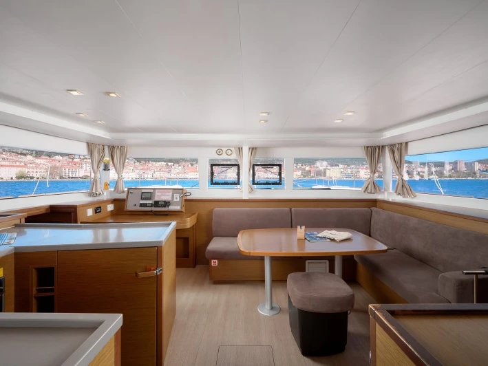 Yacht charter Šibenik cheap Lagoon 450