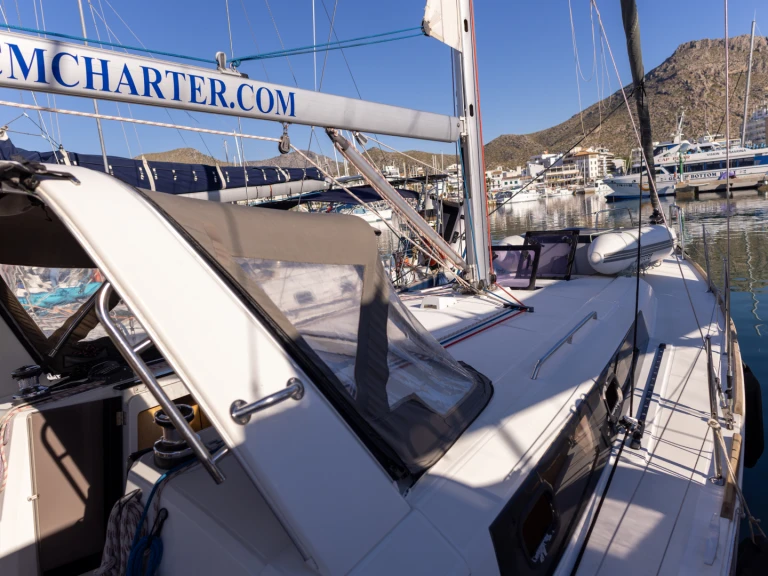 Sailboat for rent Port de Pollença at the best price