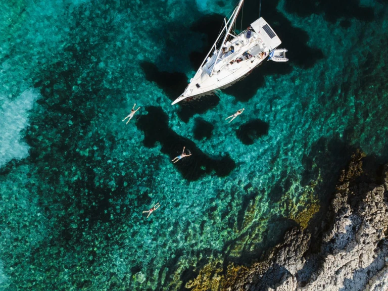 Yacht charter Hvar cheap Jod 35