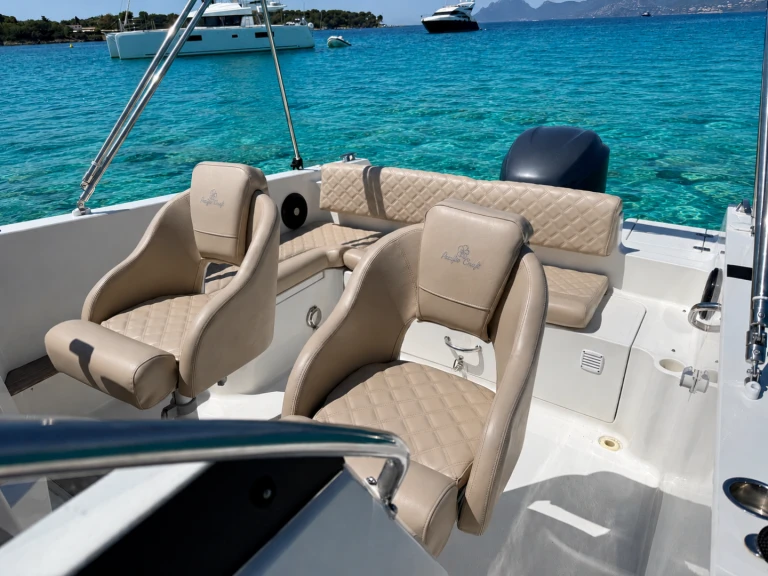 Pacific Craft Pacific Craft 730 SC in Mandelieu-la-Napoule on SamBoat