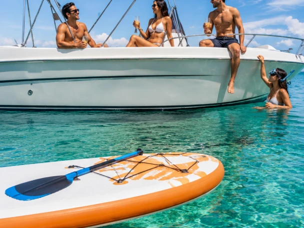 Bareboat Rental Motorboat Selva with a boat licence