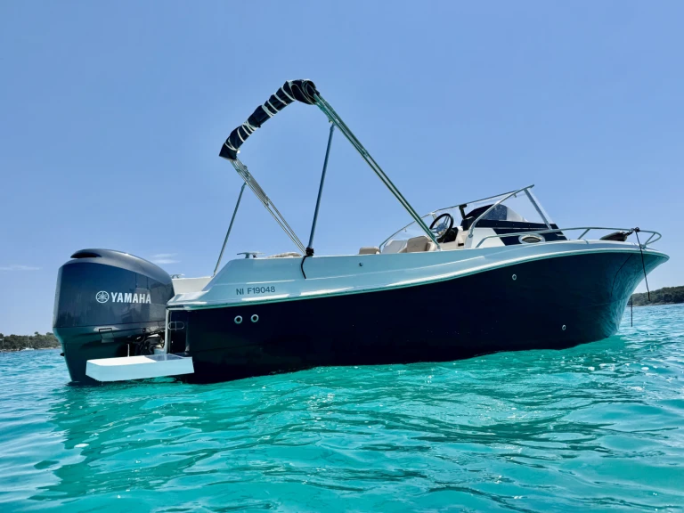 Rent a Pacific Craft Pacific Craft 730 SC Mandelieu-la-Napoule