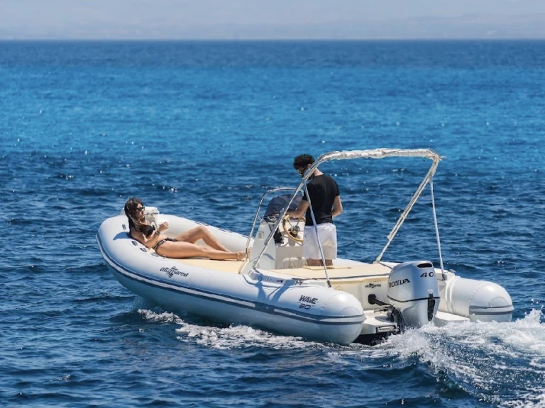 Altamarea Wave 20 in Favignana on SamBoat