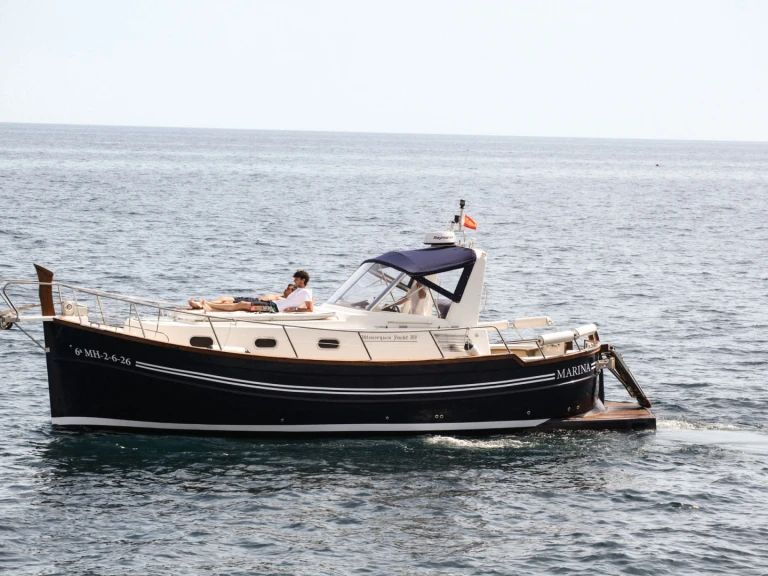 Yacht charter Sant Feliu de Guíxols cheap Menorquin 100