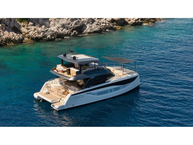 Yacht charter Bacoli cheap Prestige M7