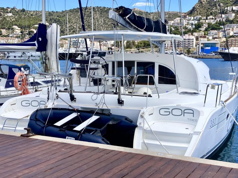 Bareboat Rental Catamaran Lagoon with a boat licence