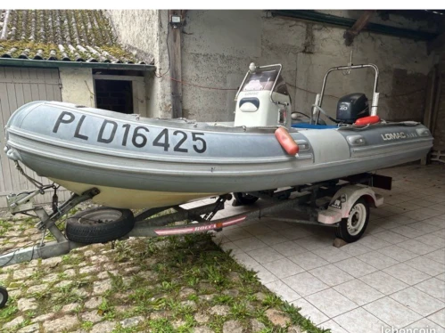 Lomac Lomac 460 Club charter bareboat or captained in  Quiberon