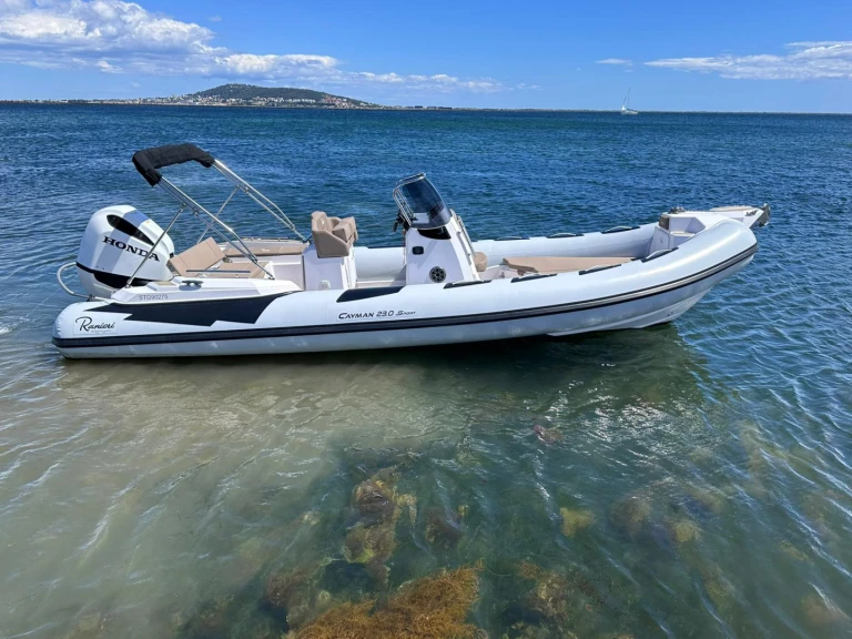 Yacht charter Sète cheap Cayman 23 Sport