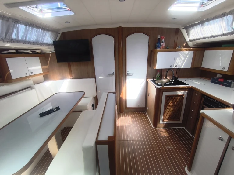 Yacht charter Néa Michanióna cheap Ocean Star 51.2