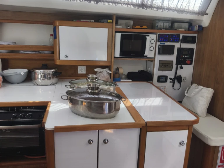 Sailboat rental in Néa Michanióna - Ocean Yachts Ocean Star 51.2