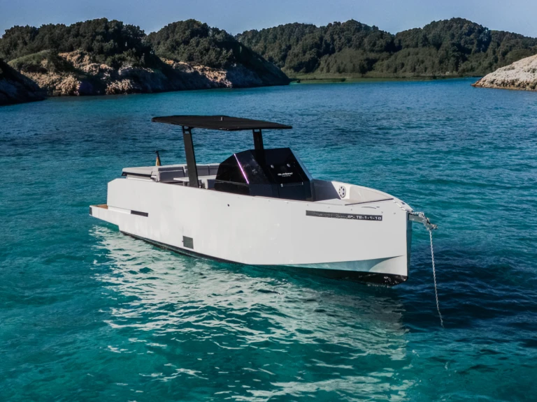 Motorboat for rent Palma de Mallorca at the best price