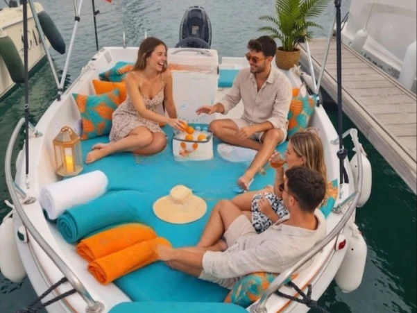 Boat rental Estable Estable 415 Consola in Alicante on Samboat